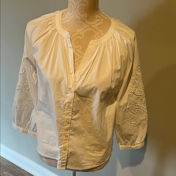 Evereve Tops - Evereve White Blouse